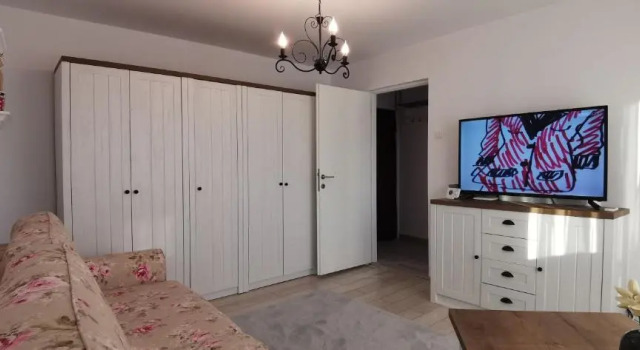 Marcos Apartments Nice and Cozy Mioveni, Забронировать Апартаменты/квартира Отели Арджеш с парковкой, Парковка