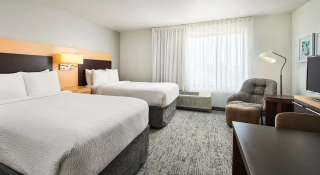 Четырёхместная студия TownePlace Suites by Marriott Garden City