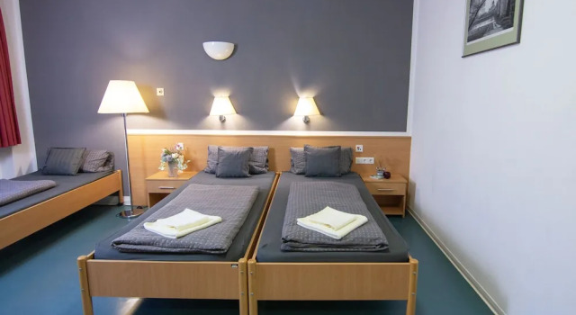 Habitación triple Estándar Green Night Hotel