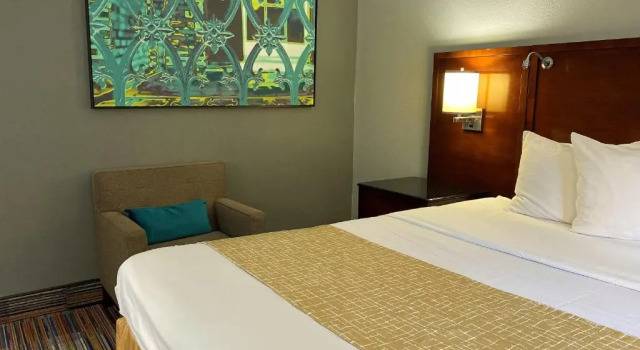 Номер Standard Travelodge by Wyndham Bloomington