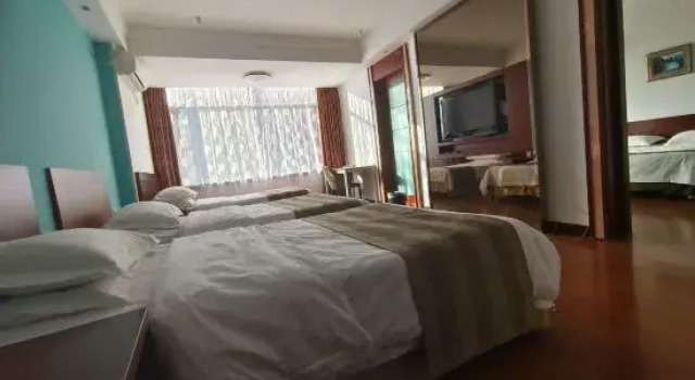 Люкс Business Baotou Henghai Hotel (Saihantala Urban Grassland)