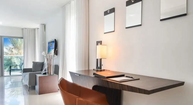 Апартаменты с 2 комнатами с видом на город Beach Haus Bal Harbour