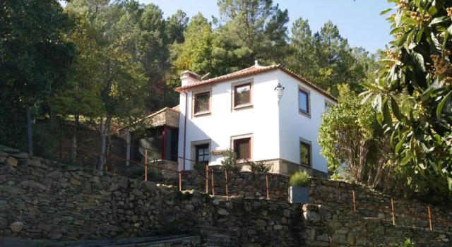 Коттедж с 2 комнатами Quinta das Aveleiras
