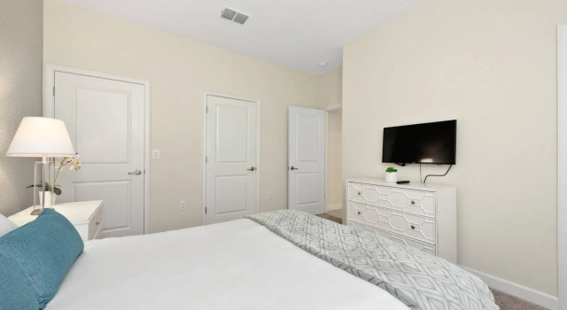 Amazing Townhome 4Bd 3Bat with pool @ChampionsGate