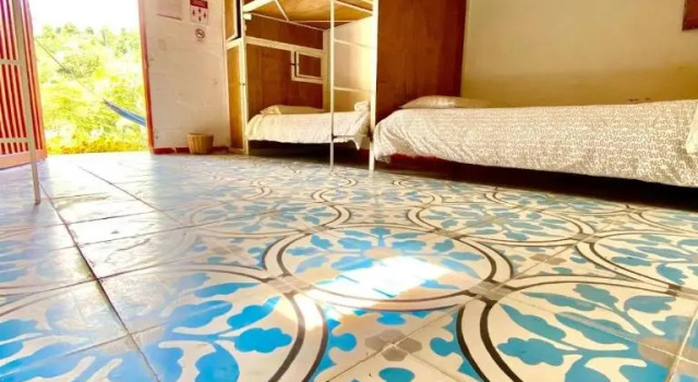 Кровать в общем номере Hacienda Venecia Hostel