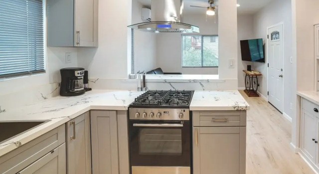 Апартаменты Pet-friendly Riverside Vacation Rental w/ Patio!