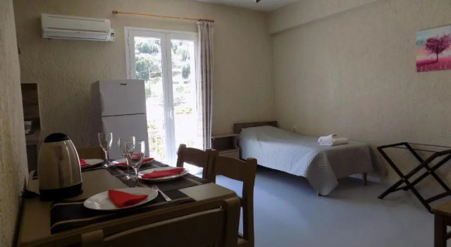 Студия с балконом Afrodite Apartments