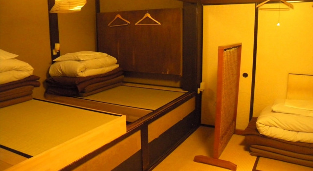Кровать в общем номере (женский номер) Guest House Kingyoya
