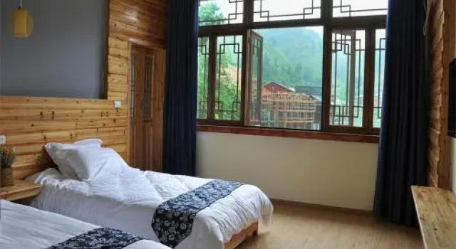 Zhaoxing Dongquan Time Traveller Inn