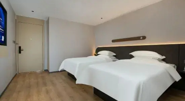 Jinjiang Inn Jiedong People's Square Rainbow Department Store, Rezervasyon Otel Guangdong otoparklı oteller, Otopark