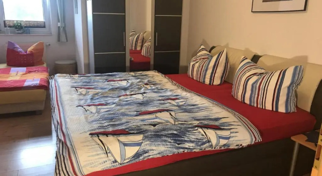 Ferienwohnung direkt am Ryck- Nähe UNI und Kliniken, Забронировать Апартаменты/квартира Апартаменты Грайфсвальд, рядом с Wieck, Апартаменты/квартира