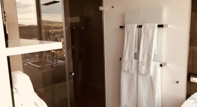 Апартаменты с 2 комнатами с видом на город Park Tower City View Apartments