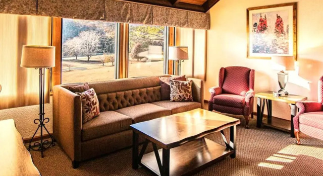 Люкс с 2 комнатами с балконом Mountain Loft Resort