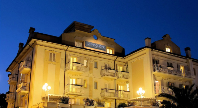 Hotel Luna Riccione e Aqua Spa Only Adults +12, Забронировать Курортный отель Отели Риччоне 4 звезды, 4*