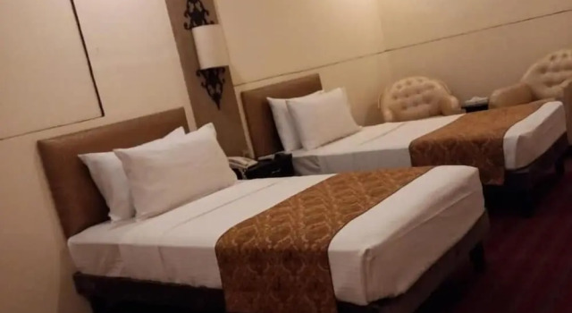 Hotel AG ONE, Book Hotel Hoteller i Rahim Yar Khan med parkering, Parkering