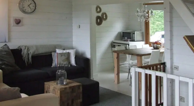 Relaxing Chalet in Dochamps With Swimming Pool and Terrace, Забронировать Шале Отели Манхай с бассейном, Бассейн