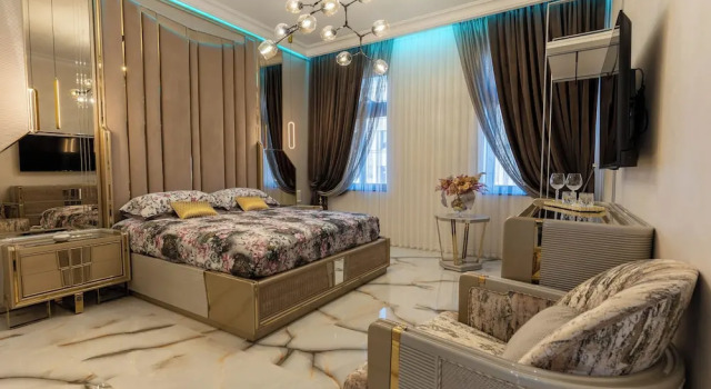 Студия Luxury Suites