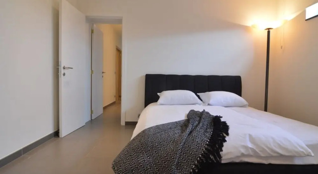 Modern Holiday Home in Zottegem with Jacuzzi, Rezerwuj Hotel Hotele w Bruksela z parkingiem, Parking
