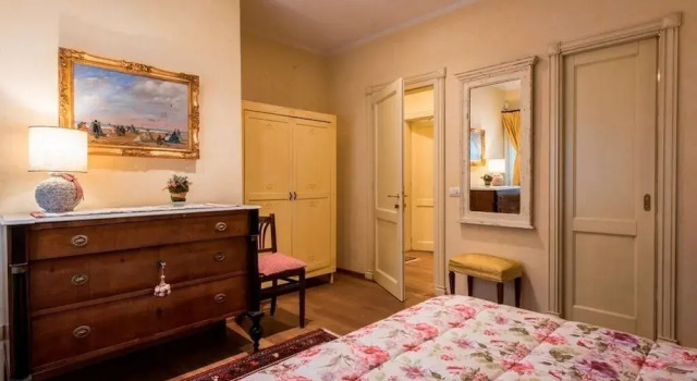 Deluxe Charming Florentine VILLA in the City. PLUS