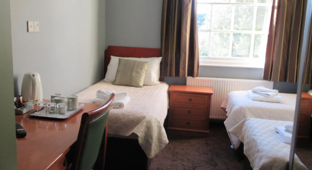 Трёхместный номер Standard London Inn