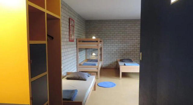 Кровать в общем номере (мужской номер) Hostel Blauwput Leuven