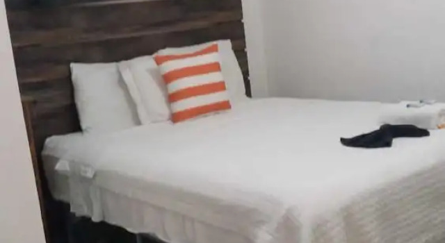 Beach Club Budget Rooms at Popeyes Caye Caulker, Reserva ahora Resort Hoteles resort en Islas de Belize, Resort