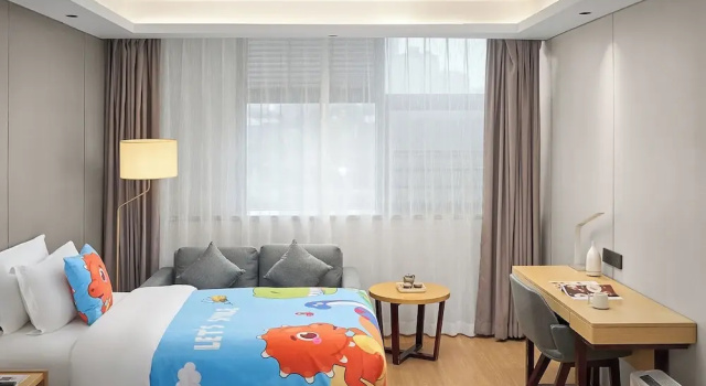 Четырёхместный семейный номер Standard Lavande Hotel