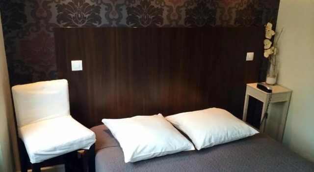 Двухместный номер Standard Hotel Les Negociants