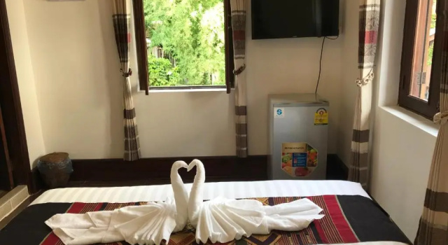 Двухместный номер Deluxe с балконом Thatsaphone Hotel