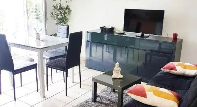 Superbe Appart Avec Jardin Et Piscine, Prenota Appartamento Hotel a Aquitania con parcheggio, Parcheggio