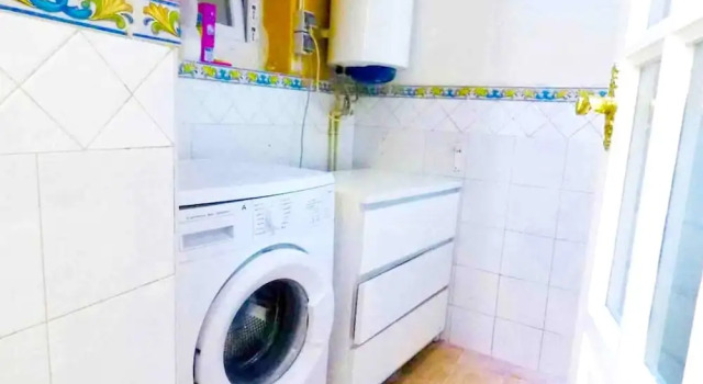 Apartment with One Bedroom in Madrid, with Wifi, Забронировать Апартаменты/квартира Отели Мадрида с парковкой, рядом с Театр Монументал, Парковка