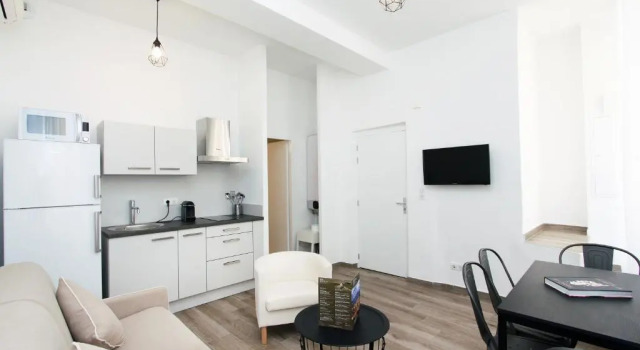 Апартаменты Appartements T2 Rue Conventionnel Chiappe, quartier Citadelle port