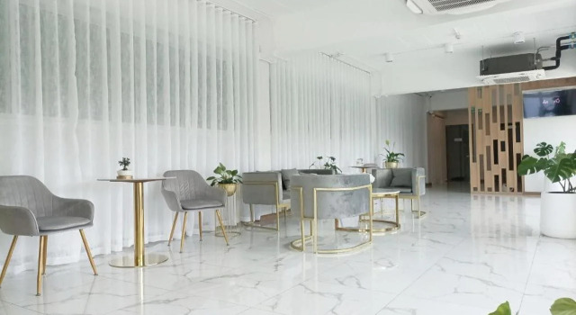 Golden Nest Hotel - Suvarnabhumi, Rezervovat Hotel Hotely v Central Thailand s parkováním, Parkování