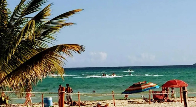 Вилла Steps to Ocean Huge Beach Villa Private Pool in Exclusive Fase 1 Playacar