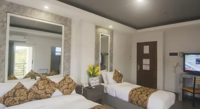 Номер Superior с балконом Hotel Carmelita