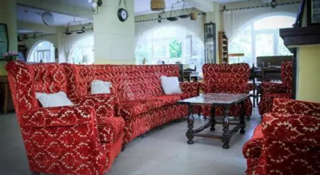 Bed And Breakfast 3 Stars Lapta, Prenota Hotel Lapta 