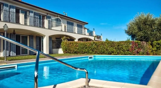 Вилла Villa Lucia Riviera dei Fiori, Sea-View and Pool