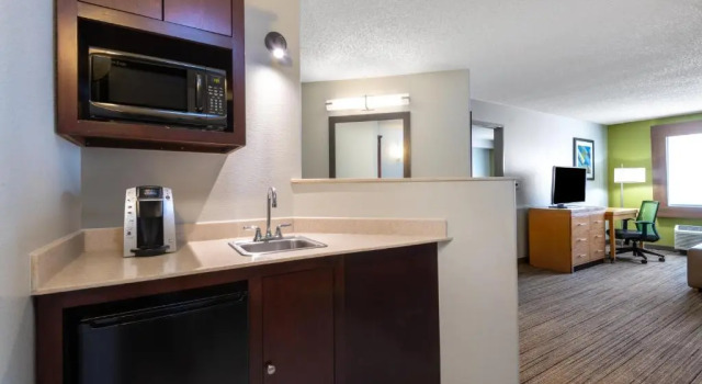 Люкс Holiday Inn Express & Suites Wheat Ridge-Denver West by IHG