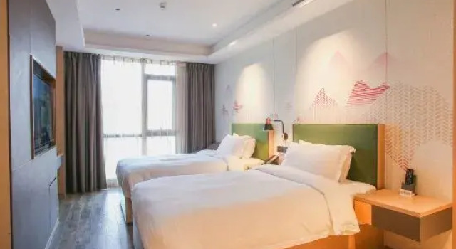 Люкс Newhope Garden Hotel