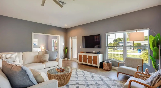 Florida Gem: Saltwater Pool By Beaches & Kayaking!, Buchen Sie Ferienhaus Jensen Beach Florida