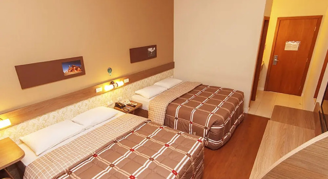 Четырёхместный номер Standard Hotel 10 Ponta Grossa