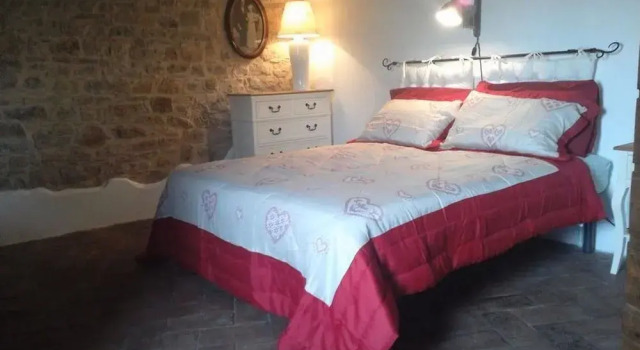 Monpoupon, Rezervovat Hotel Hotely v Gropparello s parkováním, Parkování
