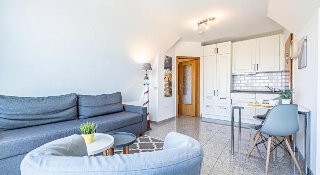 Студия с балконом Meer Appartement