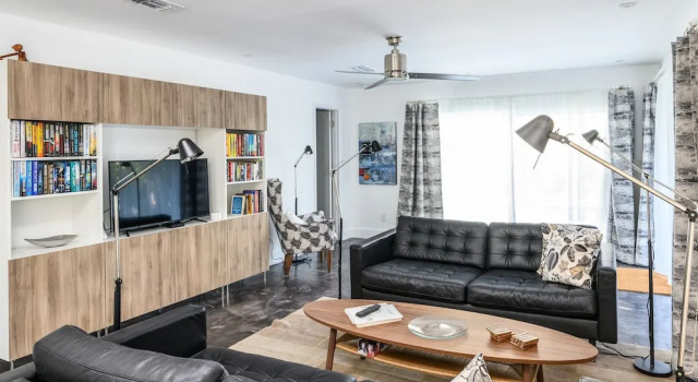 New Listing! Designer Beach Hideaway W/ Pool 4 Bedroom Home, Забронировать Дом для отпуска Виллы Форт-Лодердейл, Вилла