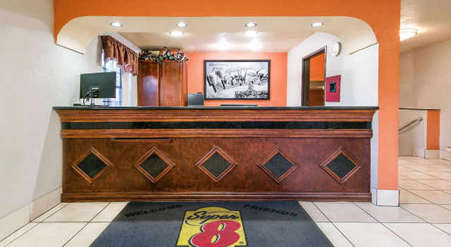 Super 8 by Wyndham San Antonio/I-35 North, Buchen Sie Gasthaus Motels in Bexar County, Motel