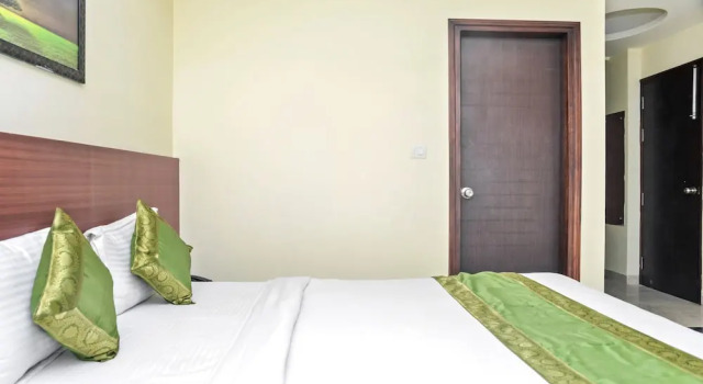 Номер Premium Treebo Trip Vikrant's Residency