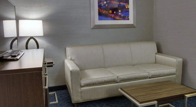 Holiday Inn Express Sidney, an IHG Hotel, Prenota Hotel Sidney Ohio