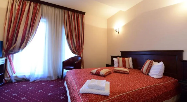 Standardowy dwuosobowy pokój Hotel Imperial