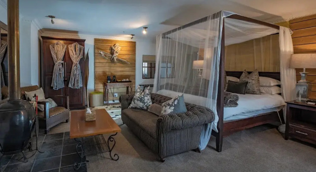 Номер Deluxe Silvermist Hotel