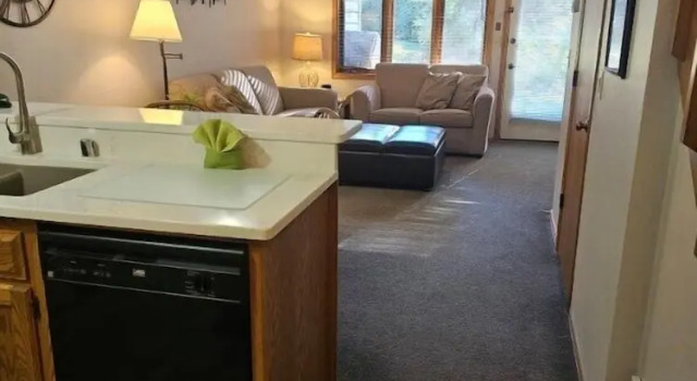 Семейный номер Standard с 2 комнатами Evergreen Hill Condominiums